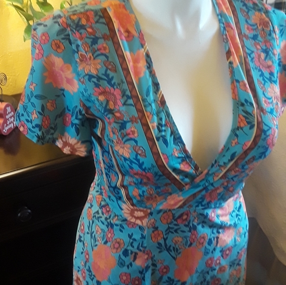 Maison Gareison floral wrap dress - Picture 3 of 10